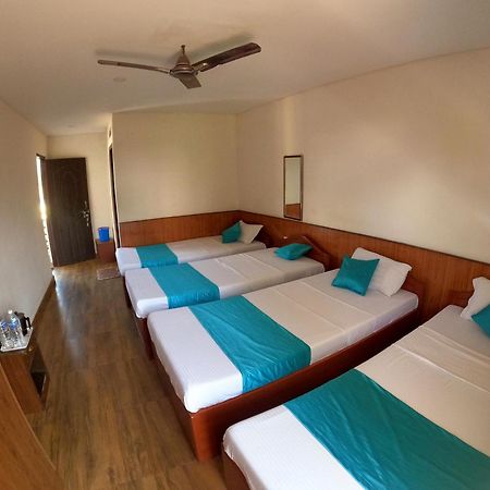 Hotel Dolly Pokhara Exteriör bild