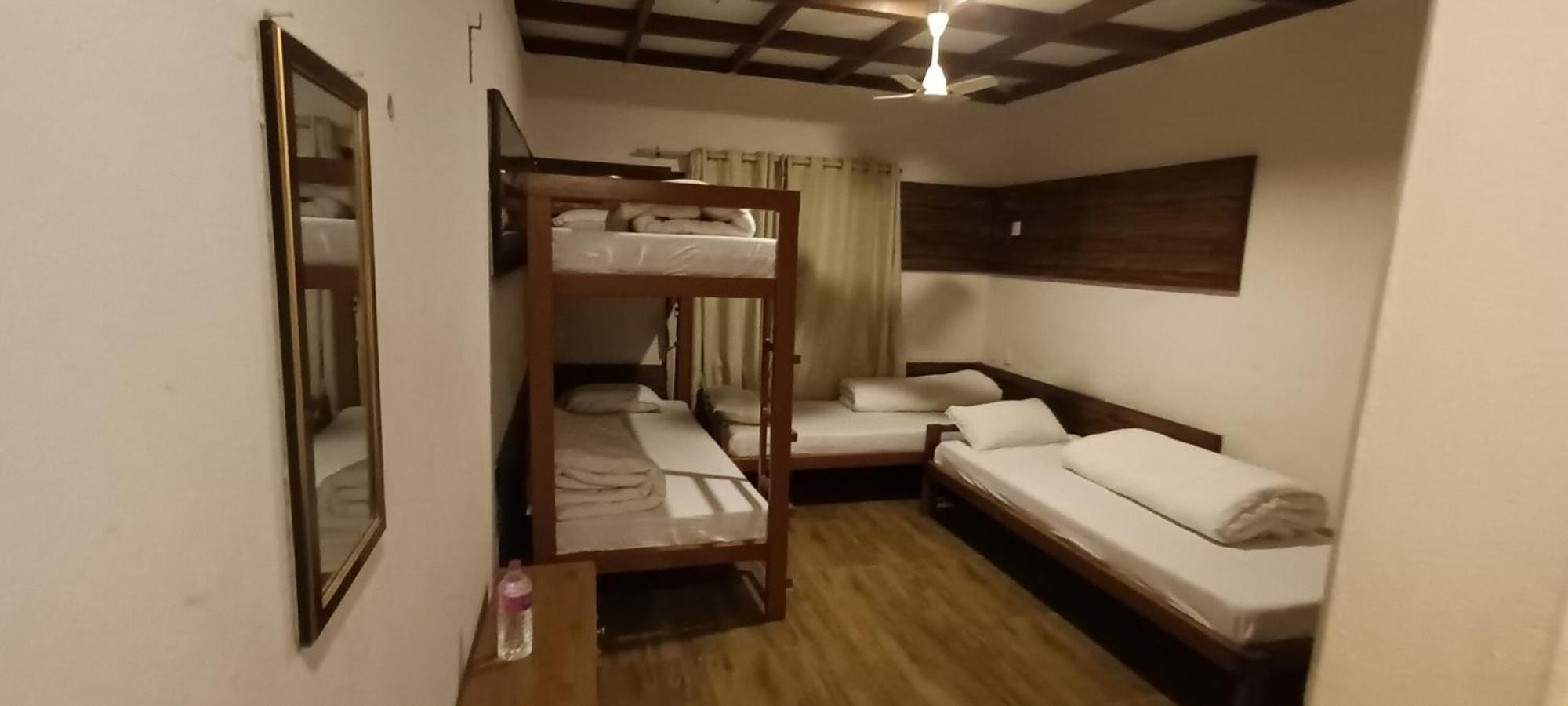 Hotel Dolly Pokhara Exteriör bild
