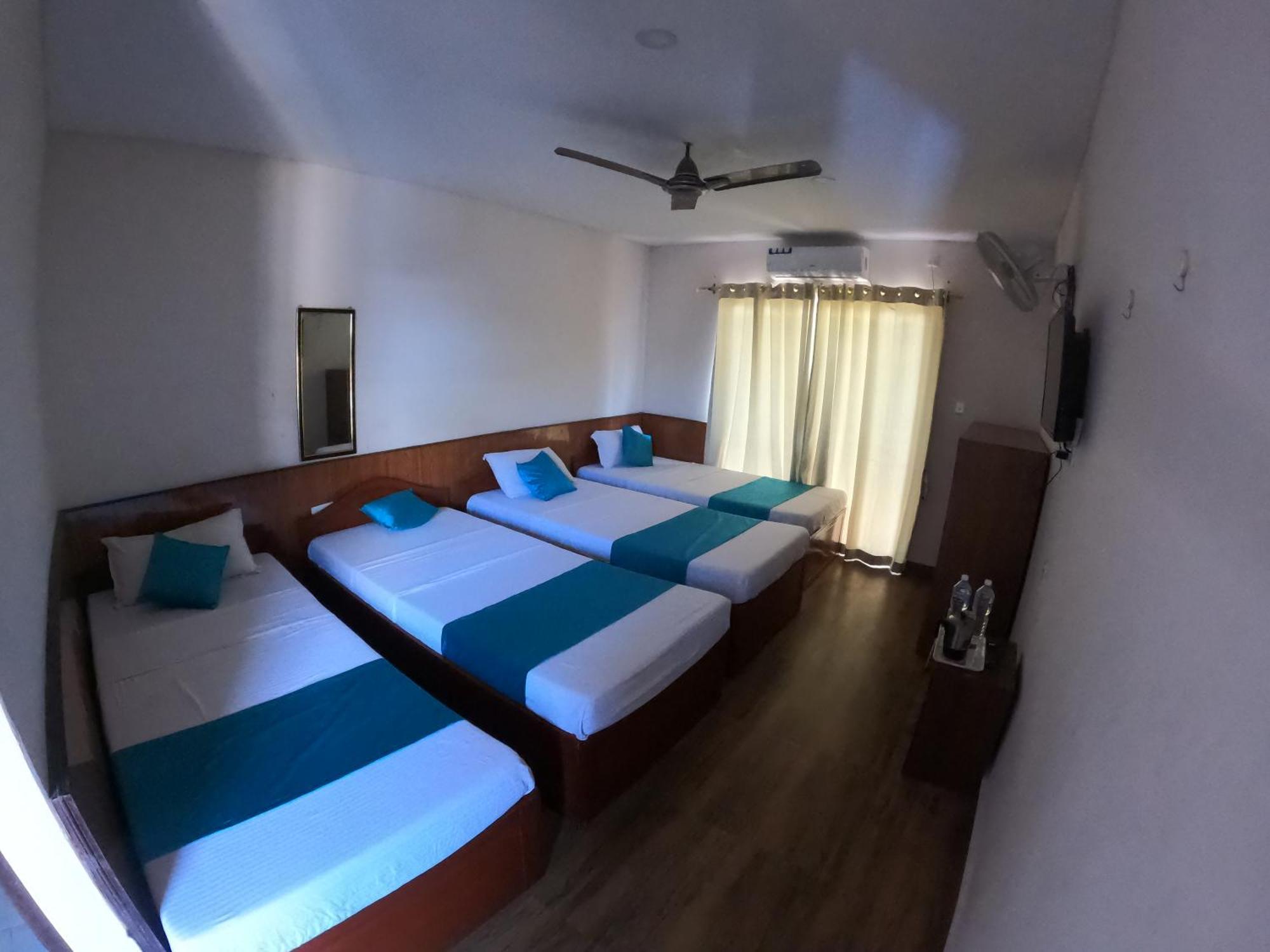 Hotel Dolly Pokhara Exteriör bild