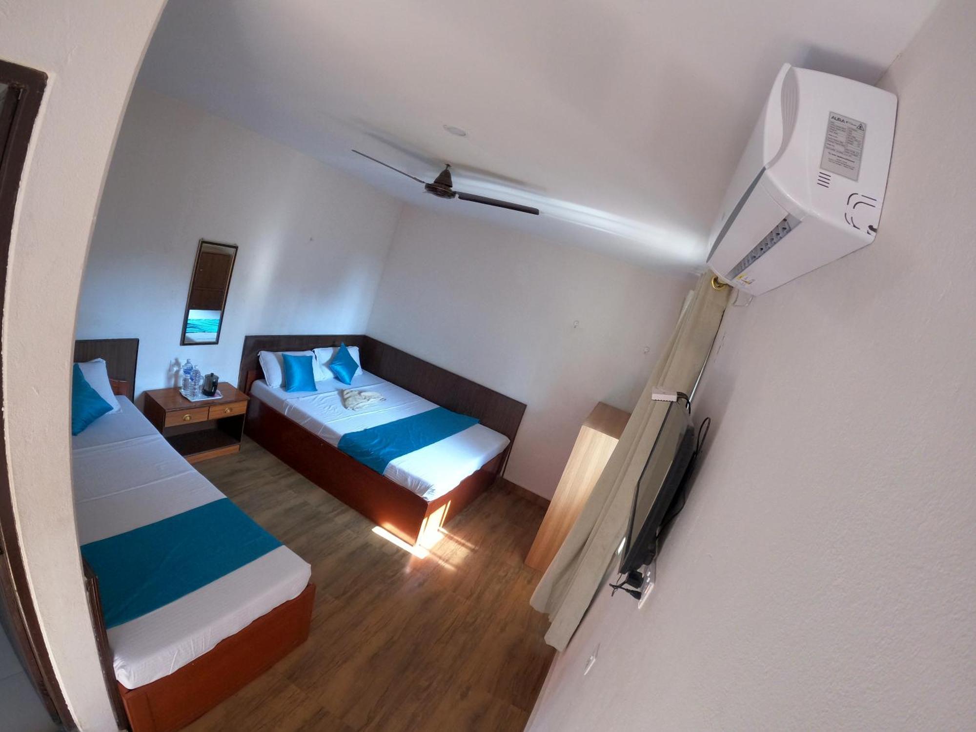 Hotel Dolly Pokhara Exteriör bild