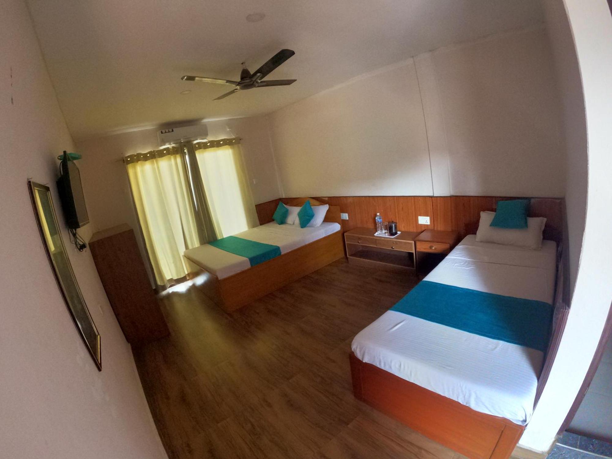 Hotel Dolly Pokhara Exteriör bild